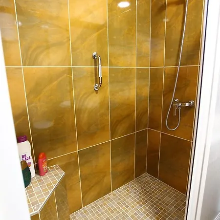 Delbarbahomes, Torrevieja. Central, Modern, Sea شقة *